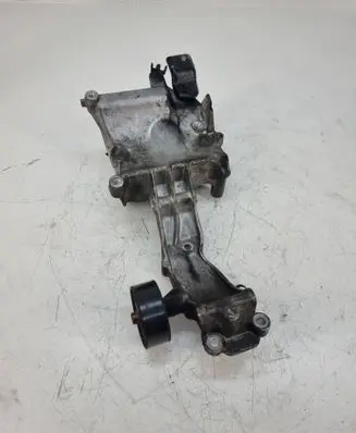 Mercedes-Benz E W212 Generator/alternator bracket A6512340239
