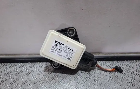 Audi A4 S4 B8 8K ESP acceleration yaw rate sensor 8R0907637B