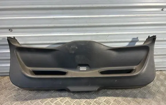 Volvo V40 Tailgate trim 31291049 A048601