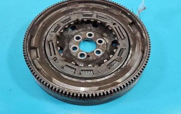 Skoda Karoq Dual mass flywheel 04E105266K IMPRK1450833
