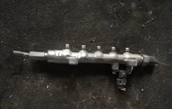 Mazda 6 Fuel main line pipe