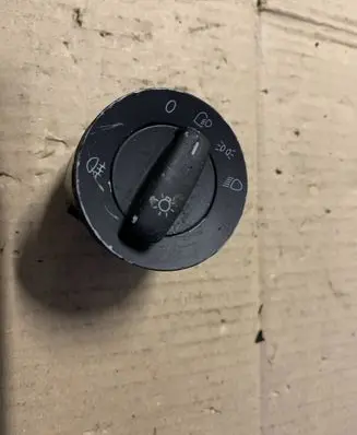 Volkswagen Caddy Light switch 1k0941431
