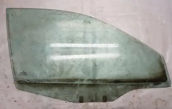 Mitsubishi Carisma Front door window glass four-door