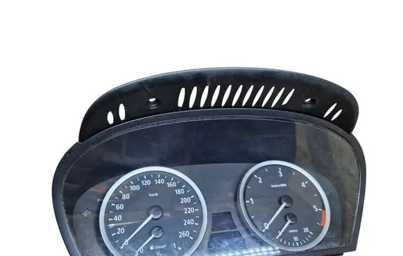 BMW 5 E60 E61 Speedometer (instrument cluster) 62116958600 110080213 110080213371