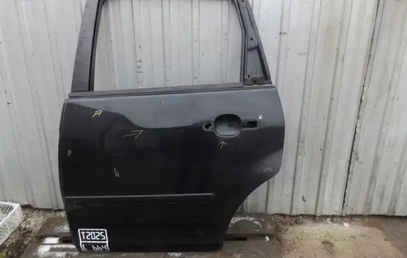 Ford C-MAX I Rear door