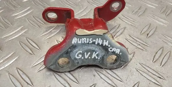 Toyota Auris E180 Rear door upper hinge