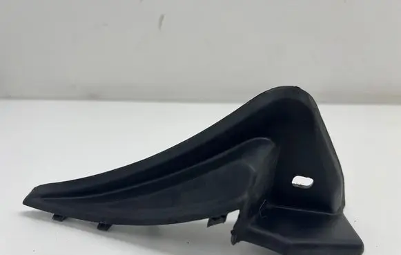 Renault Captur II Wiper trim 668627223R