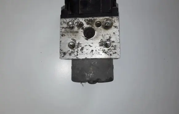 Toyota Corolla E120 E130 ABS Pump 8954102030