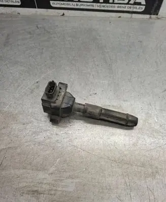Mercedes-Benz C W203 High voltage ignition coil A0001501780 ZS0009 0040100039