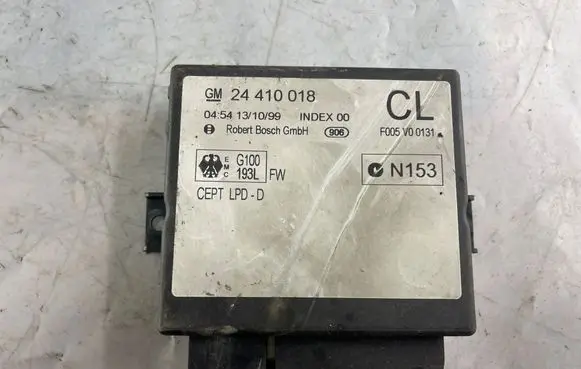 Opel Zafira A Comfort/convenience module 24410018