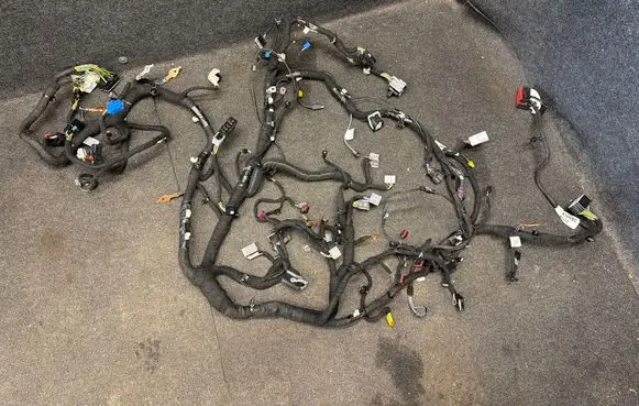 Ford Escape IV Panel wiring PZ1T14401 EEU0E14372945 EEU0E14372945000