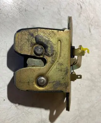 Volvo S40, V40 Loading door lock 
