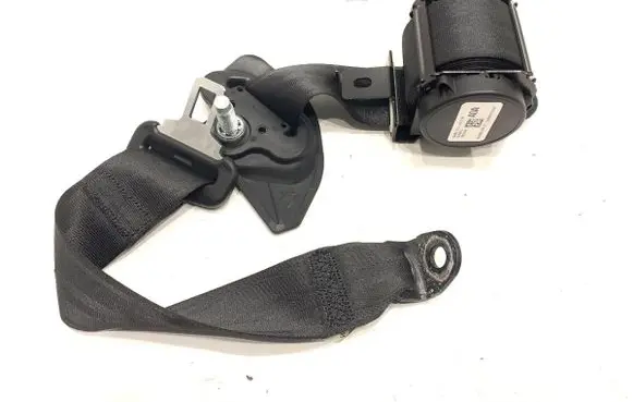 Honda CR-V Rear seatbelt 