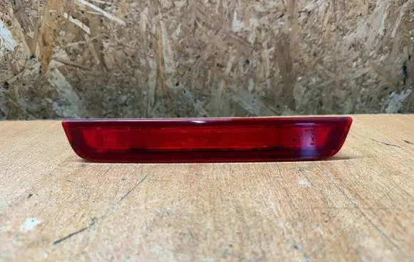 Toyota Yaris Third/center stoplight 815700D152