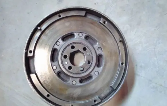 Volkswagen PASSAT B5 Dual mass flywheel 058105266C 58105266 415009210