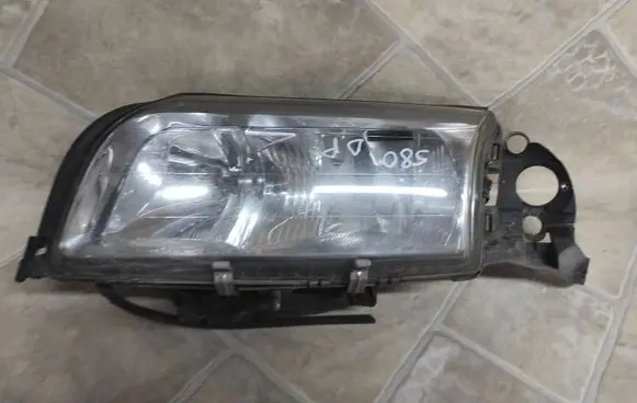Volvo S80 Headlight/headlamp