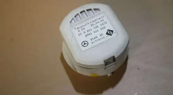 Mercedes-Benz C W203 Interior temperature sensor A2118300572