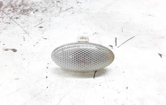 Citroen C5 Front fender indicator light