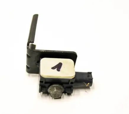 Mercedes-Benz S W221 Airbag deployment crash/impact sensor 0038202926 A2215458040