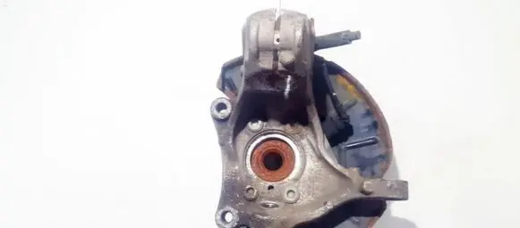Volkswagen PASSAT B6 Front wheel hub