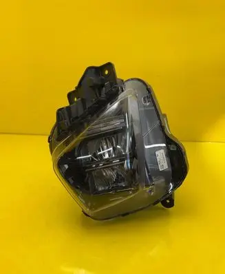 Hyundai Tucson TL Headlight/headlamp N7921-62120