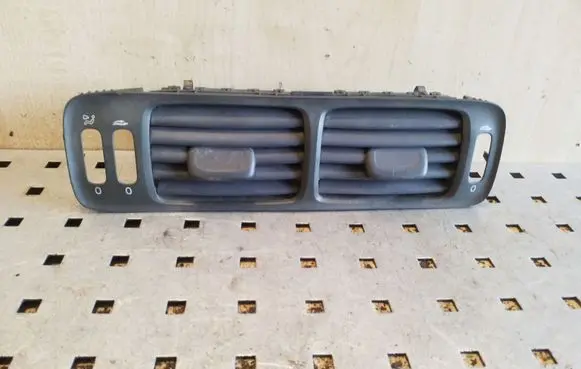 Dash center air vent grill