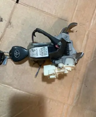 Toyota Corolla E140 E150 Ignition lock 45020424