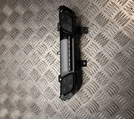 Toyota C-HR I Climate control unit 55900F4380