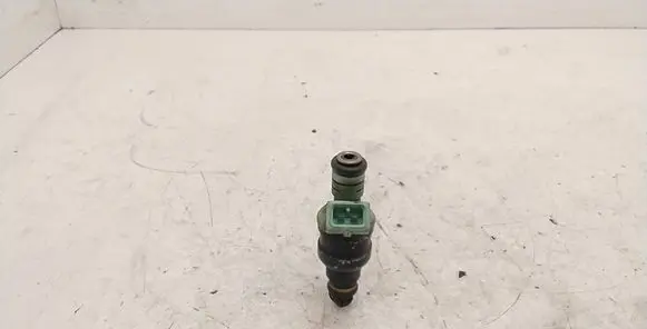 BMW 5 E39 Fuel injector 0280150415