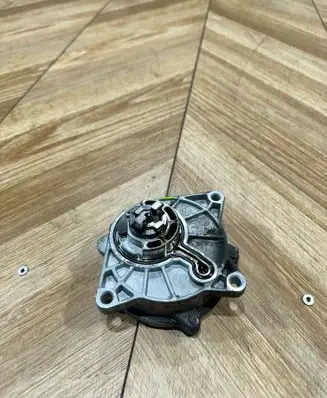 SsangYong Rodius Vacuum pump A6652300465 9140300030