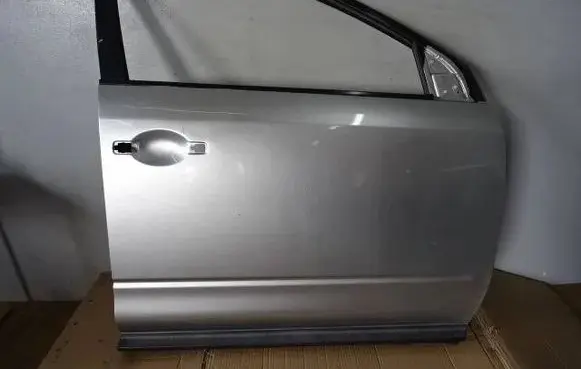 Nissan Murano Z50 Front door