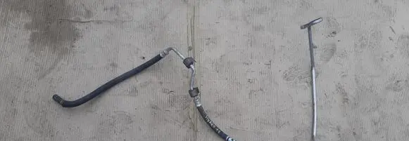 Opel Vivaro Power steering hose/pipe/line 497258709