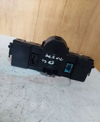 Renault Scenic II - Grand scenic II Climate control unit 8200265572 N100731L
