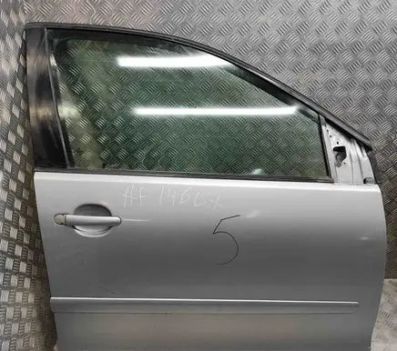Volkswagen Polo Front door 6Q4831056P
