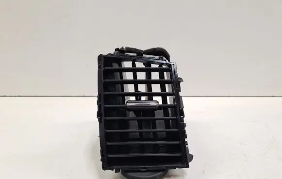 Nissan Murano Z51 Dashboard side air vent grill/cover trim 687601AA0B P19670A35010 687601AA0A