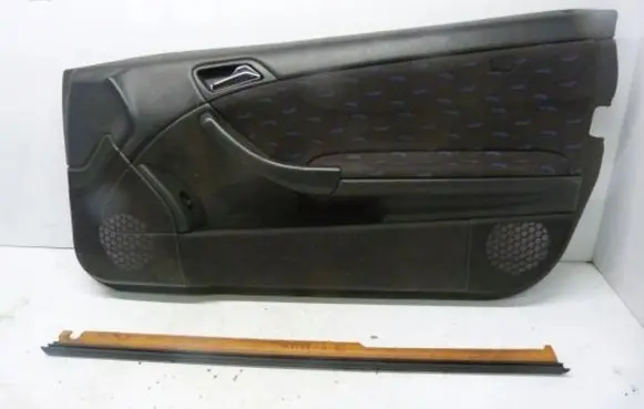Mercedes-Benz C W203 Front door card panel trim