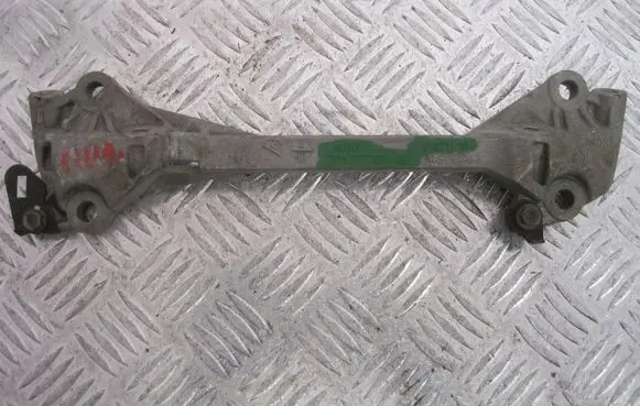 Mini Cooper Engine mount bracket 6772034