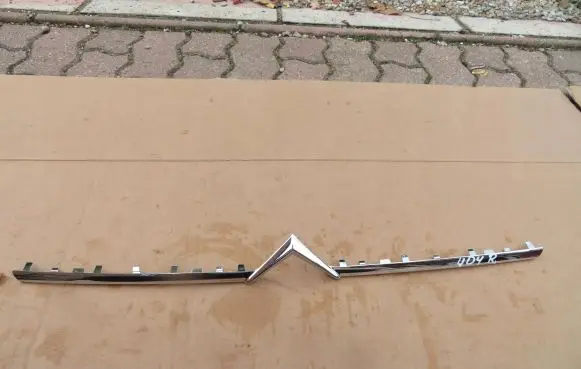 Citroen Berlingo Front bumper upper radiator grill