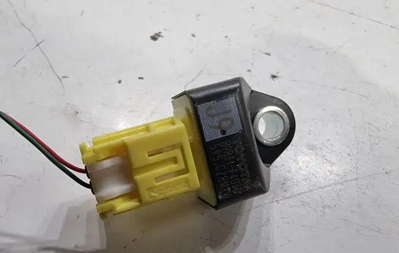 Toyota C-HR I Airbag deployment crash/impact sensor 89831F4030