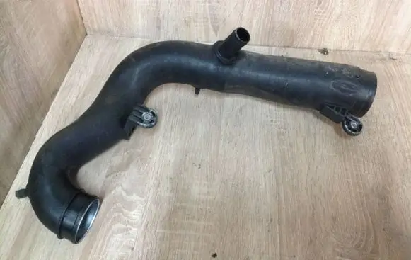 Volkswagen Golf V Intercooler hose/pipe 1K0129654AJ