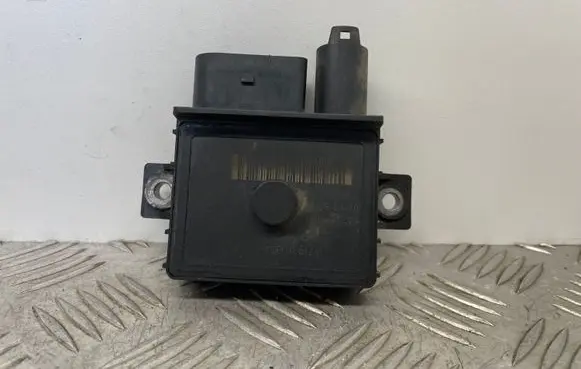 BMW 7 F01 F02 F03 F04 Glow plug pre-heat relay 7800156