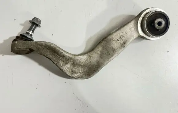 BMW i4 Front lower control arm/wishbone 6895244 8869738