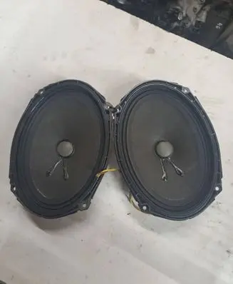 BMW 3 E46 Parcel shelf speaker 8376309