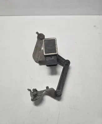 Headlight/headlamp level sensor