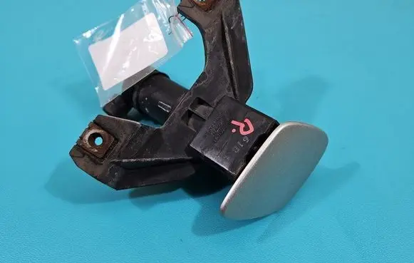 Lexus RX 330 - 350 - 400H Headlight washer spray nozzle IMPRK1483971