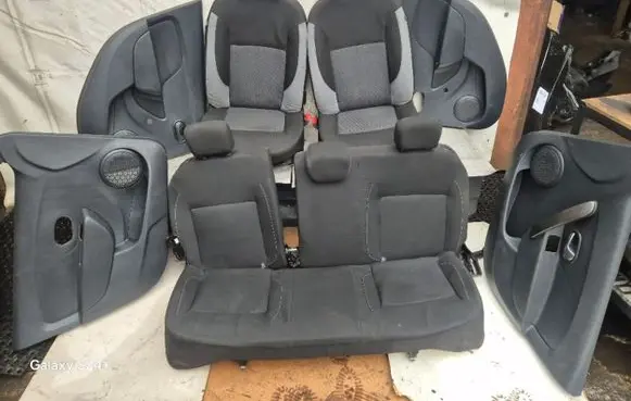 Dacia Sandero Seat set 