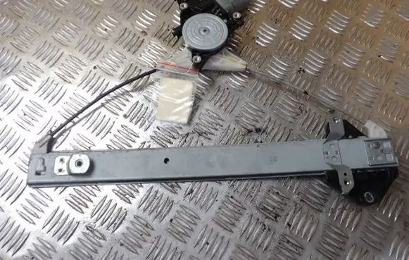 Subaru Forester SH Rear door window regulator with motor