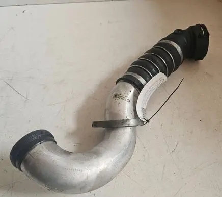 Intercooler hose/pipe