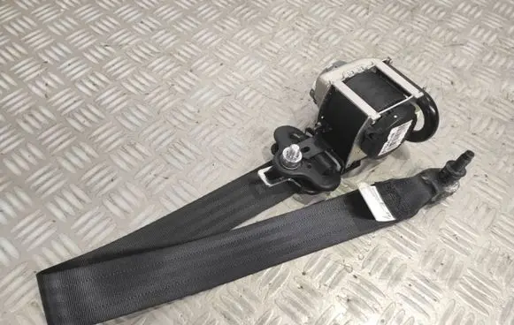 Nissan Juke I F15 Front seatbelt 07270314 617544301B