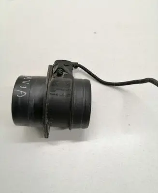 Skoda Octavia Mk2 (1Z) Mass air flow meter 0281002461 074906461B